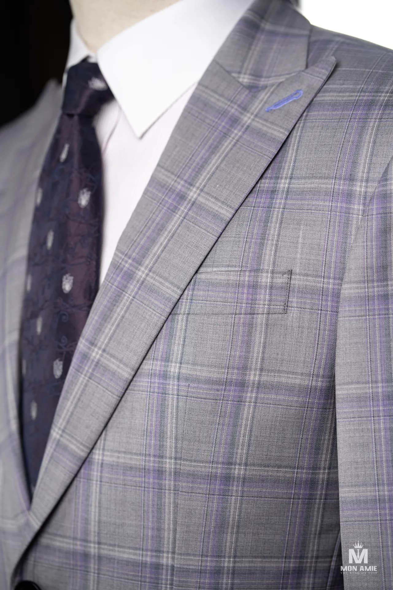 Suit Nam — Mon Amie