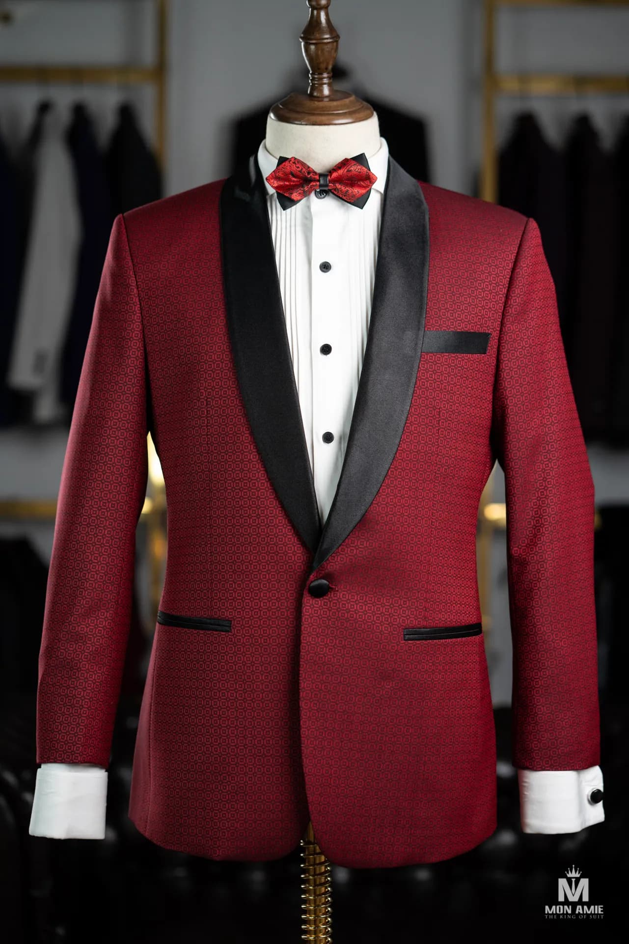 Suit Nam — Mon Amie
