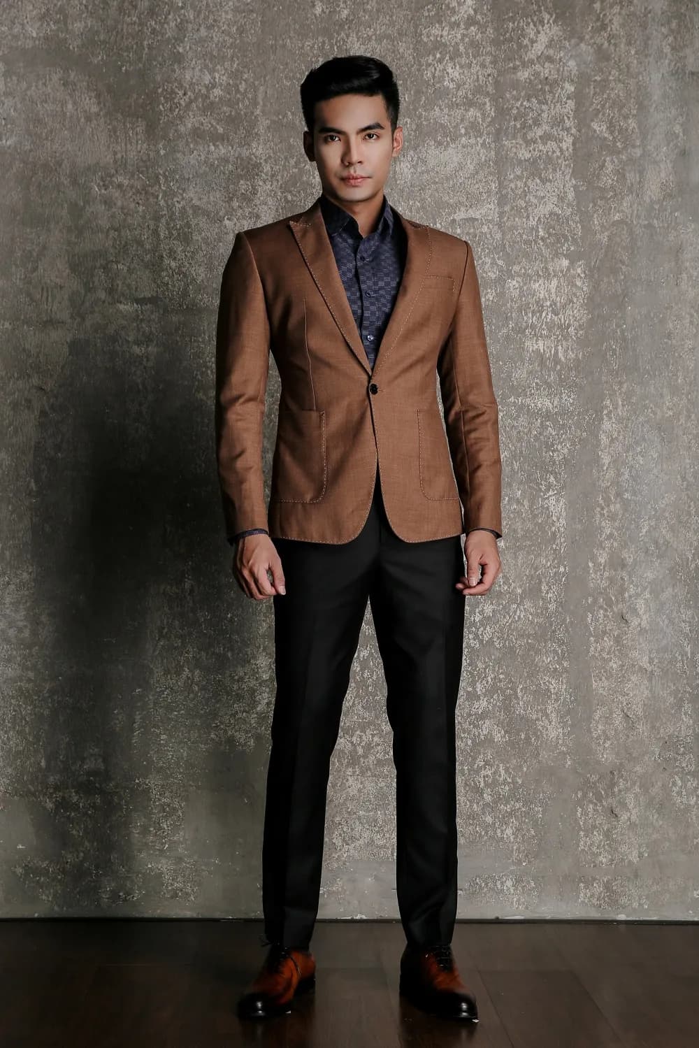 Suit Nam — Mon Amie