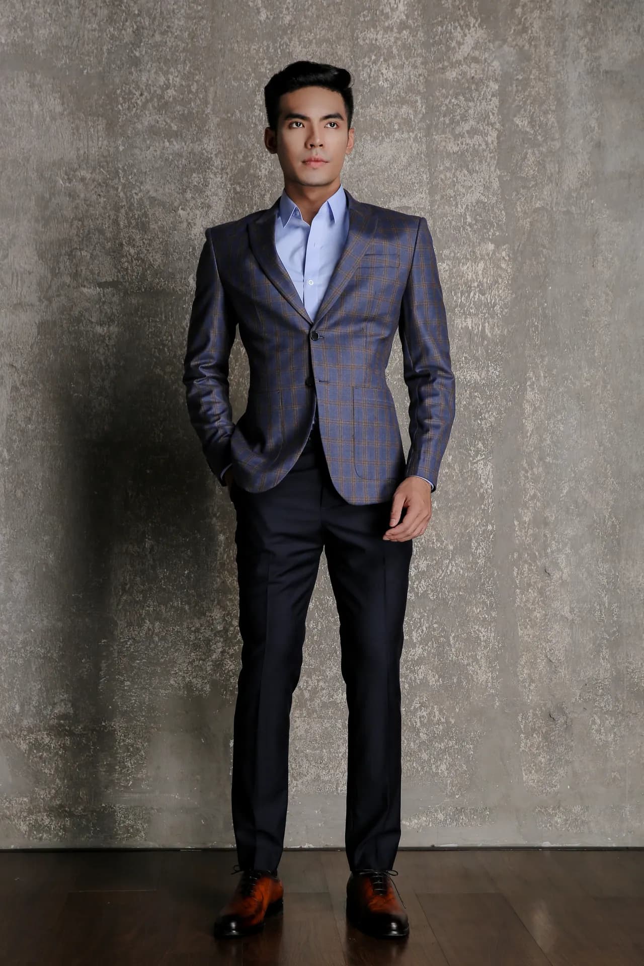 Suit Nam — Mon Amie