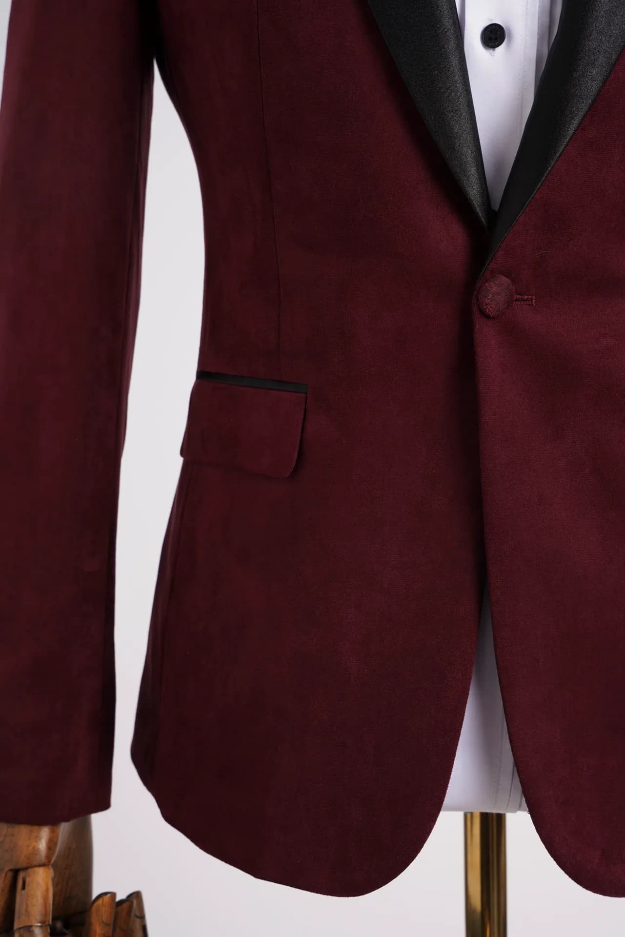 Suit Nam — Mon Amie