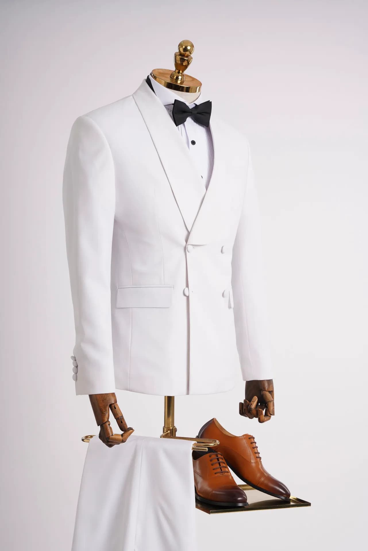 Suit Nam — Mon Amie