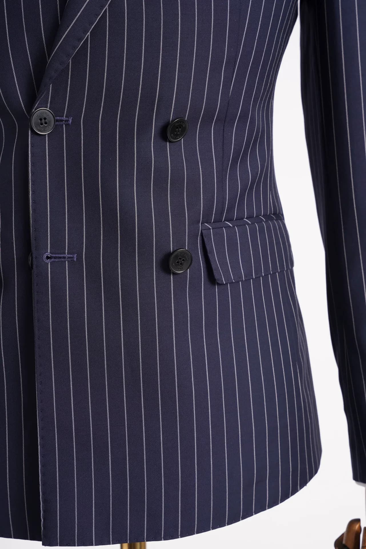 Suit Nam — Mon Amie