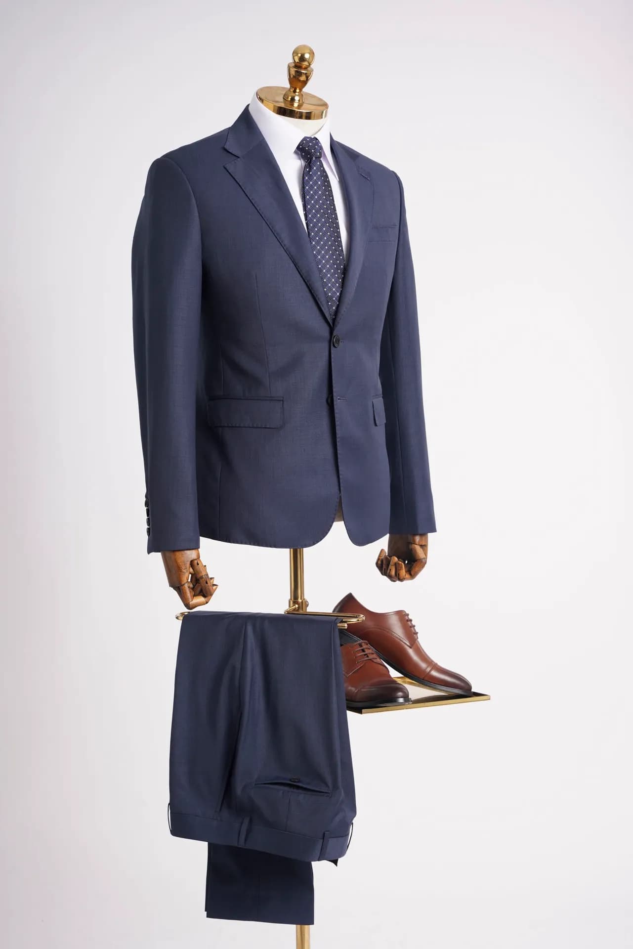 Suit Nam — Mon Amie