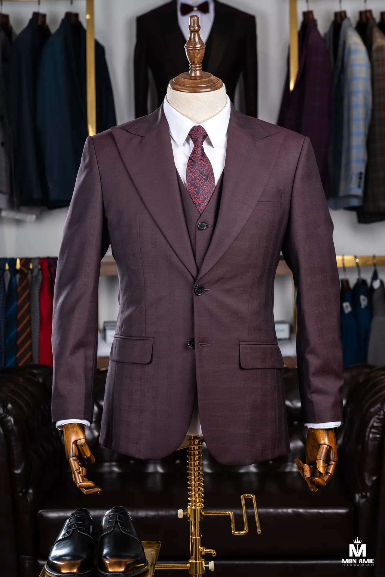 Suit Nam — Mon Amie