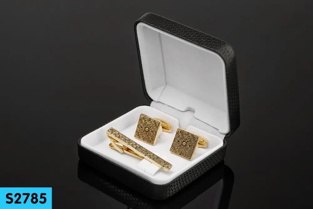 Cufflinks - Sự kết hợp hoàn hảo cho trang phục của quý ông thêm lịch lãm