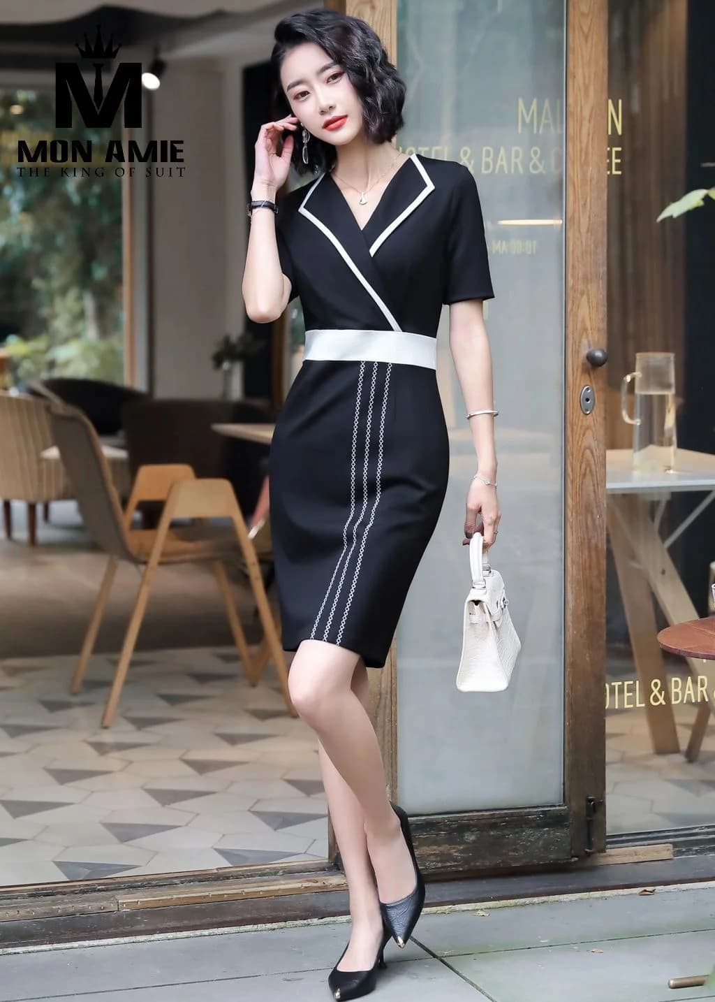 Đầm Công Sở Đen Cổ Vest Đai Trắng Chỉ Sọc Dọc
