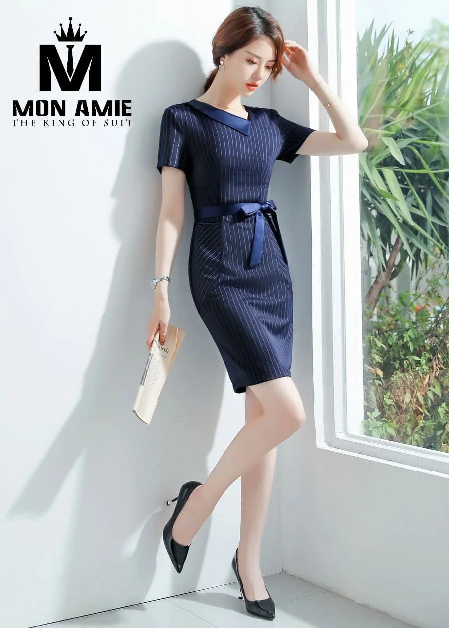 Đầm Công Sở Navy Kẻ Sọc Cổ V Thắt Nơ Eo