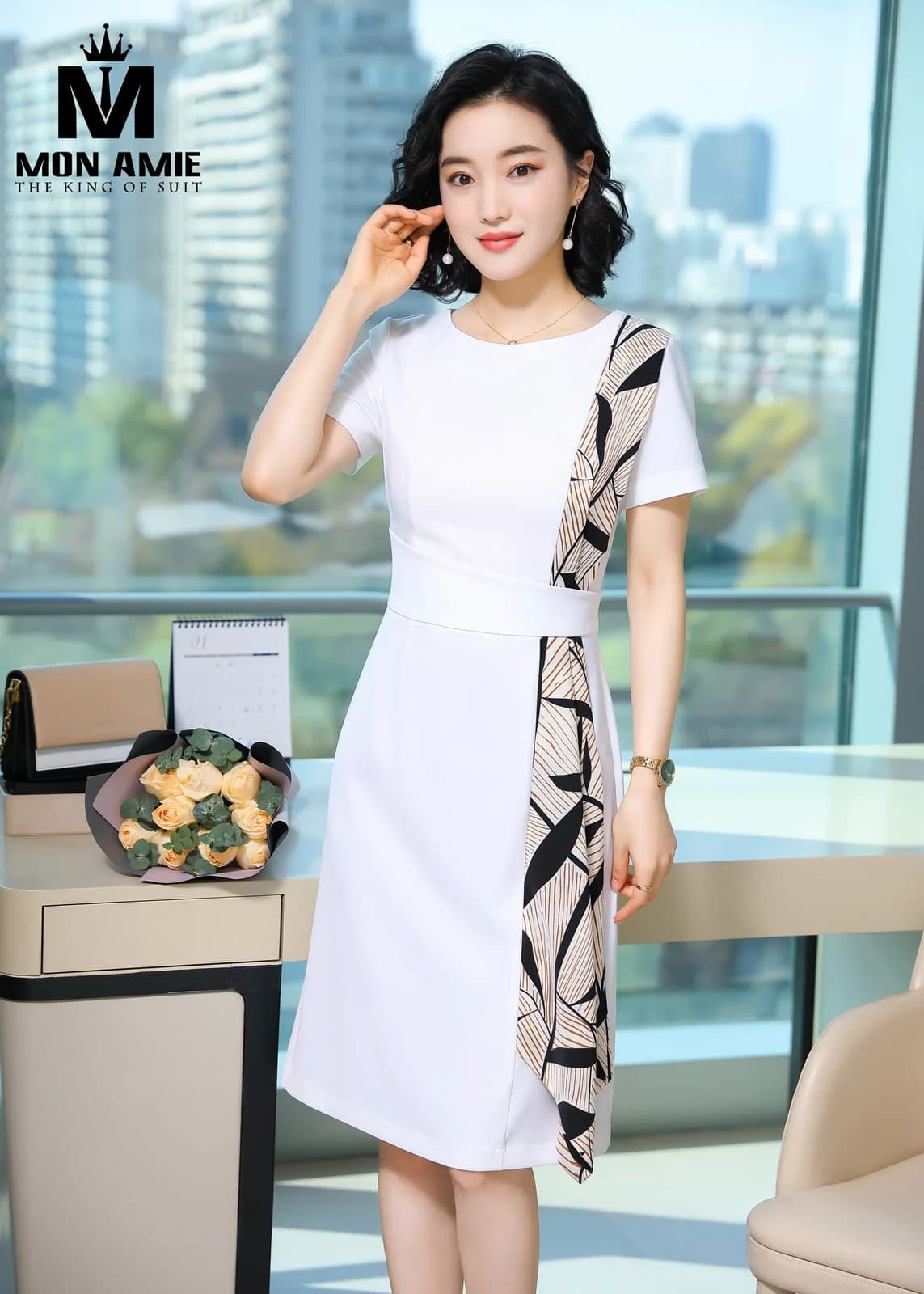 Đầm Trắng Phối Họa Tiết Lá Đen Kem Bản Eo
