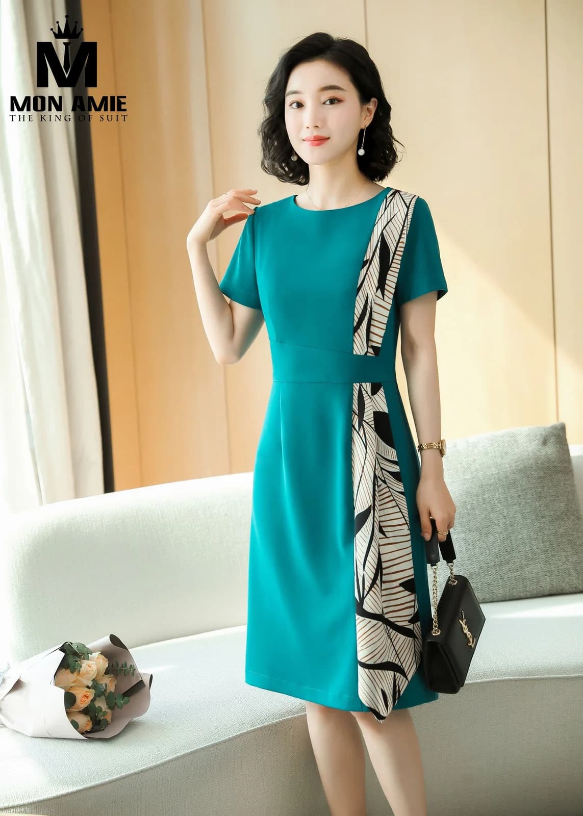 Đầm Xanh Ngọc Phối Họa Tiết Lá Đen Kem
