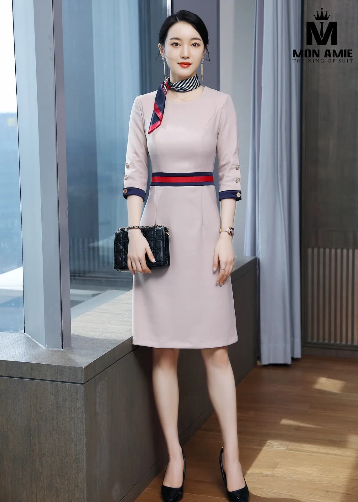 Đầm Hồng Nude Cổ Tròn Đai Eo Đỏ Navy Tay Lửng