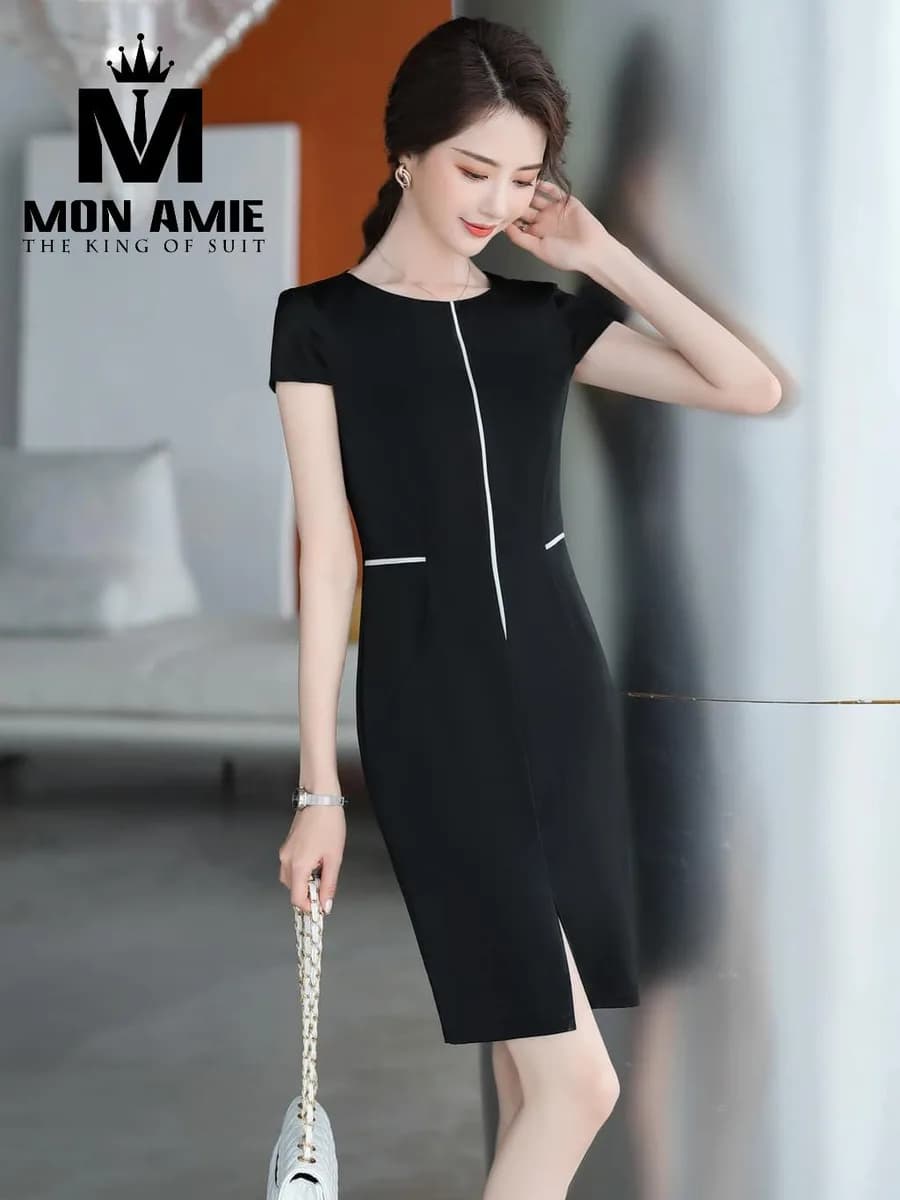 Đầm Đen Cổ Tròn Viền Trắng Dọc Thân Tay Cánh Tiên