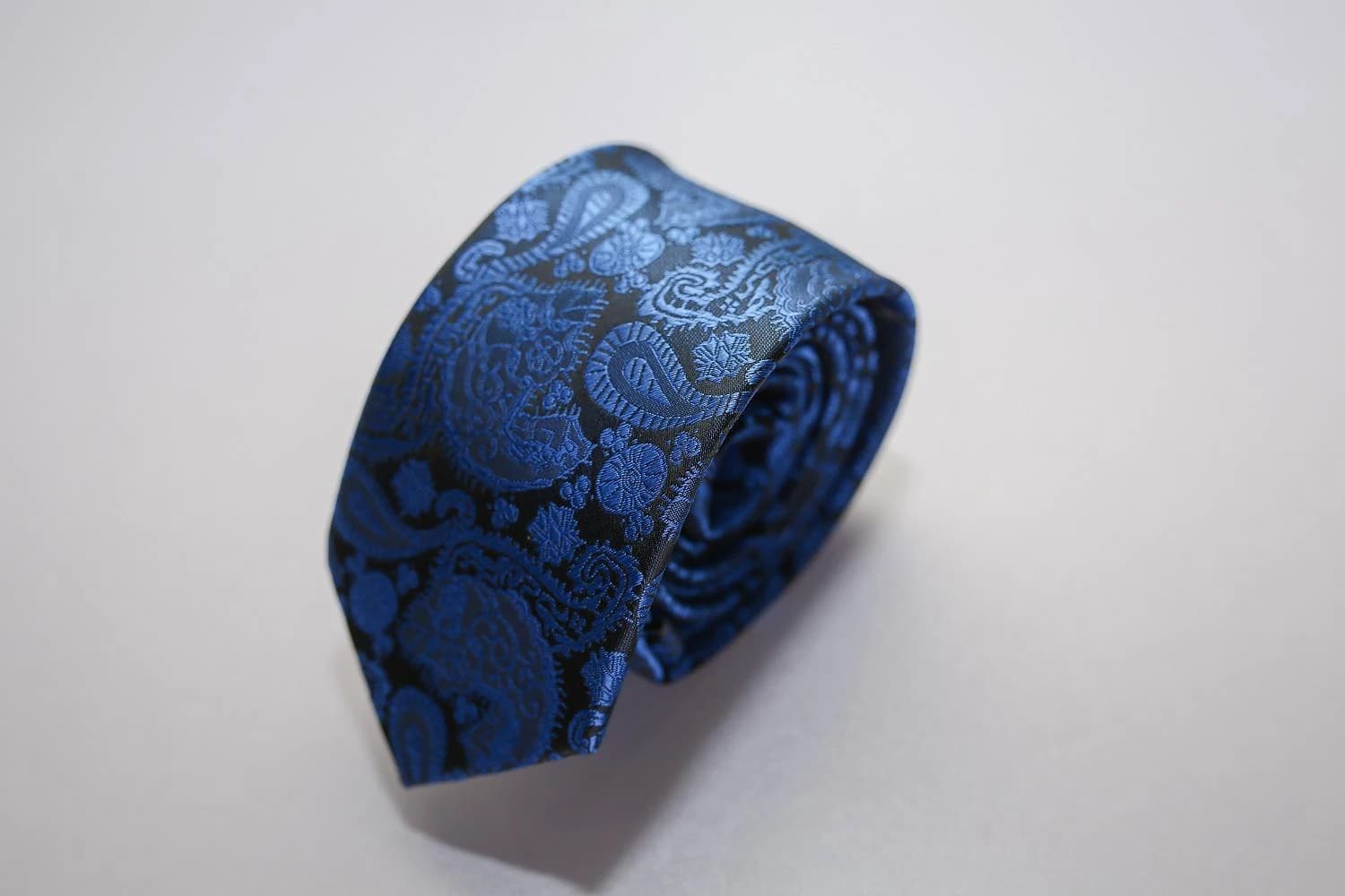 Cà Vạt Paisley Xanh Cobalt