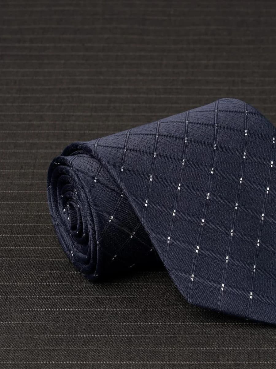 Cà Vạt Navy Kẻ Ô Chìm