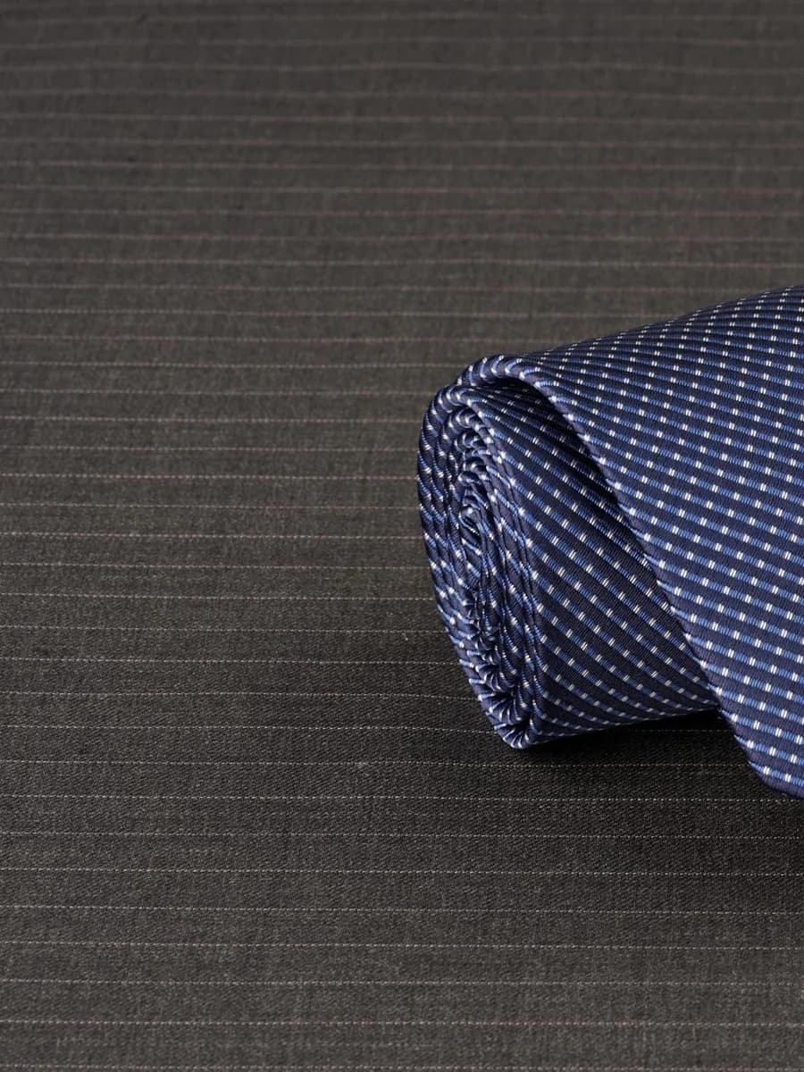 Cà Vạt Navy Chấm Kim Li Ti