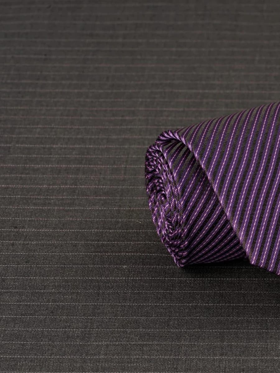 Cà Vạt Tím Amethyst Sọc Mảnh