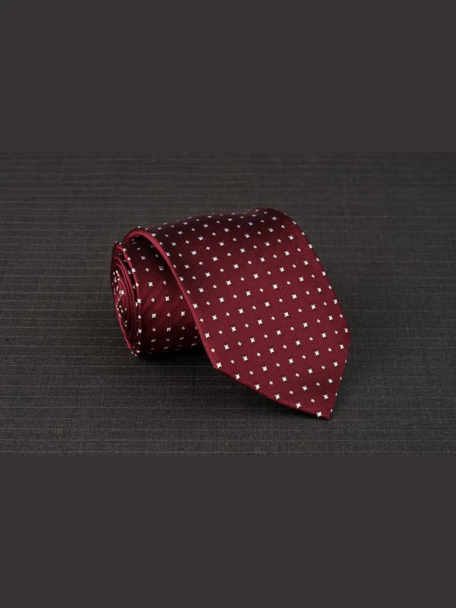 Caravat Đỏ Đô Hạt Vuông Nhỏ Trắng Bạc