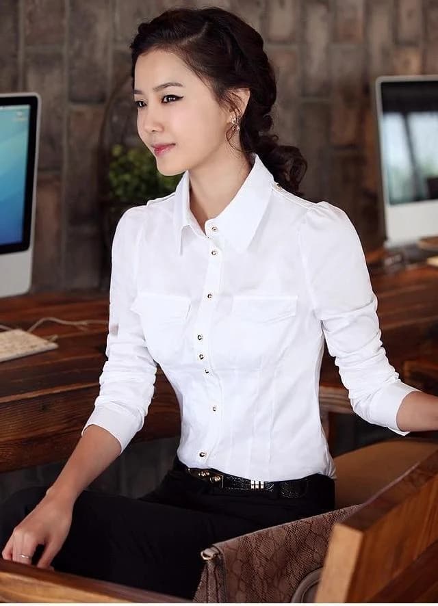 Bạch Y Nút Vàng Công Sở