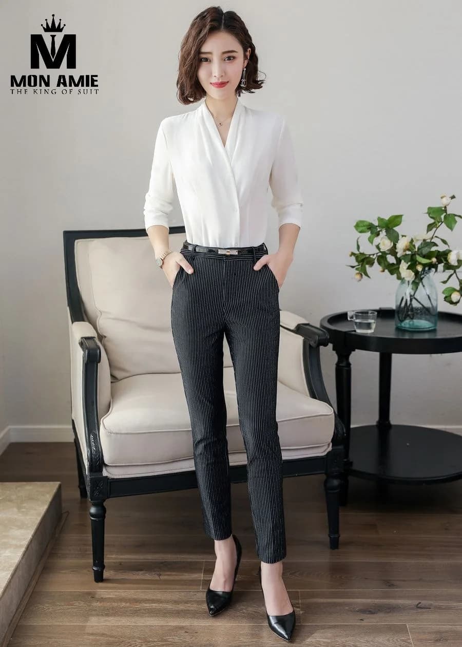 Sơ Mi Nữ Trắng Cổ V Chéo Tay Lỡ