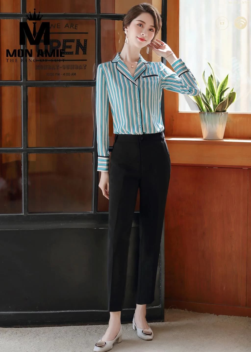 Sơ Mi Nữ Sọc Xanh Ngọc Viền Đen Cổ Ve