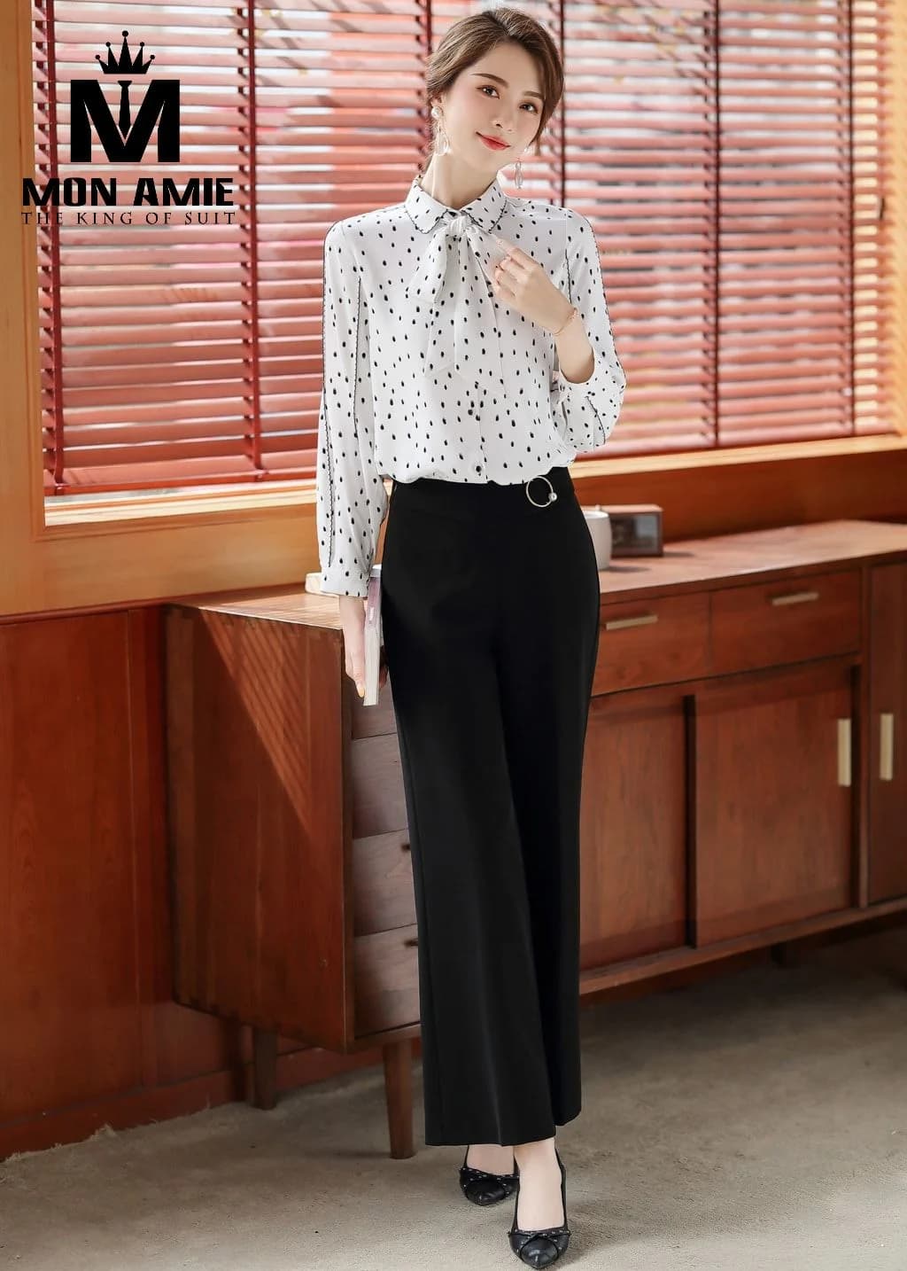 Sơ Mi Nữ Trắng Chấm Giọt Đen Cổ Nơ Mềm