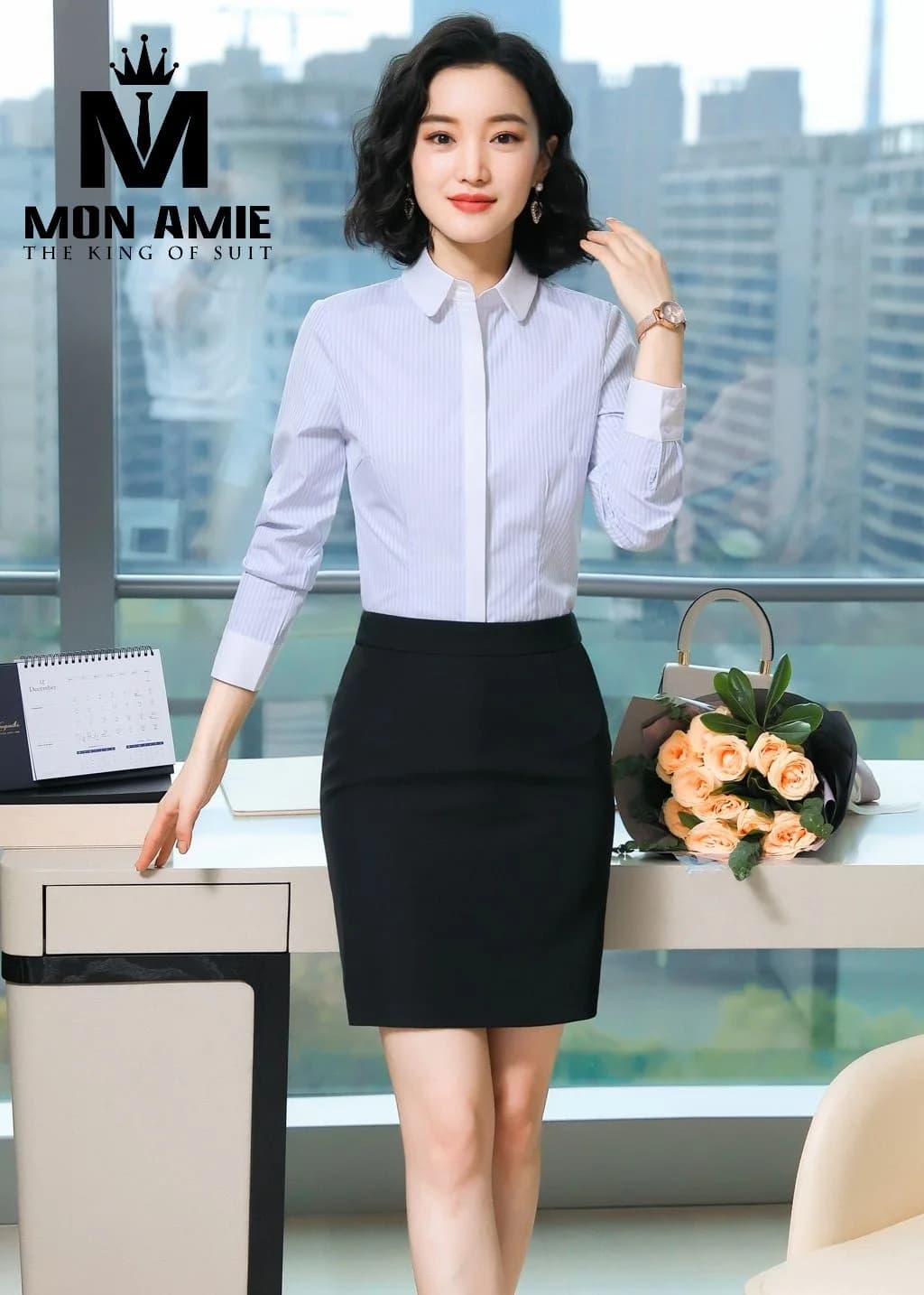 Sơ Mi Nữ Kẻ Sọc Tím Nhạt Cổ Và Măng Sét Trắng
