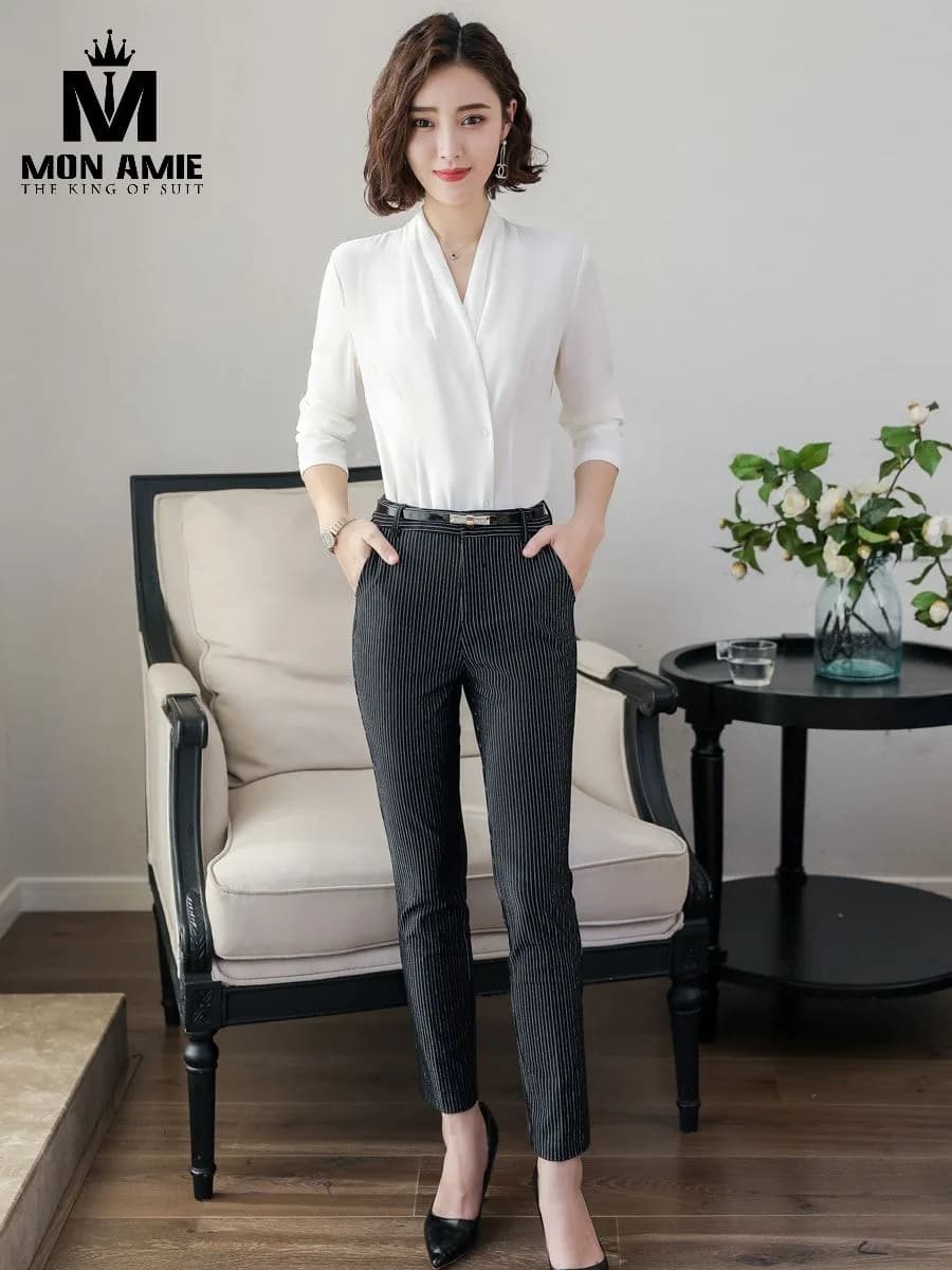 Sơ Mi Nữ Trắng Cổ V Chéo Tay Lỡ