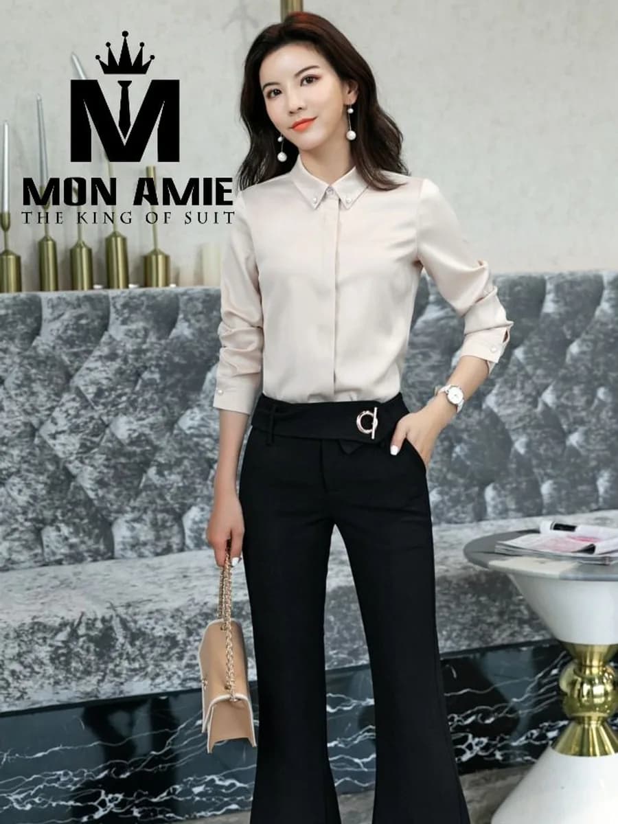 Sơ Mi Nữ Kem Champagne Giấu Nút Cổ Đính Đá