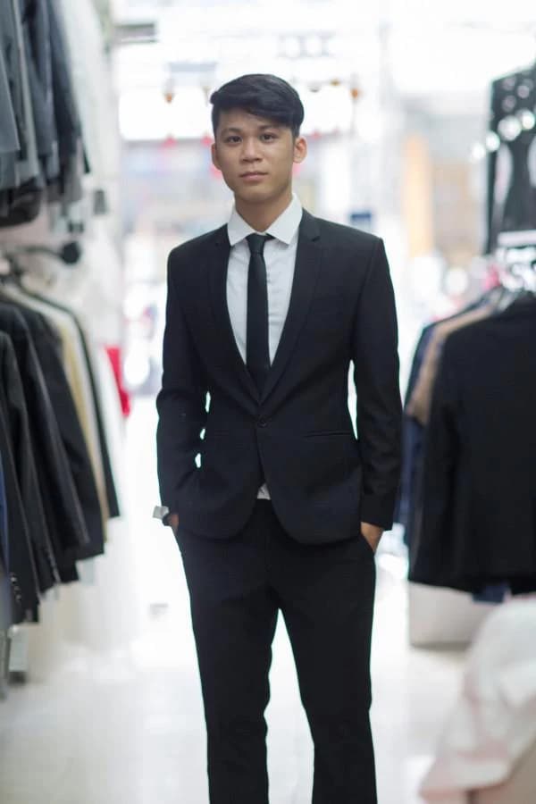 Vest Đen Nền Tảng Ve Bản Nhỏ