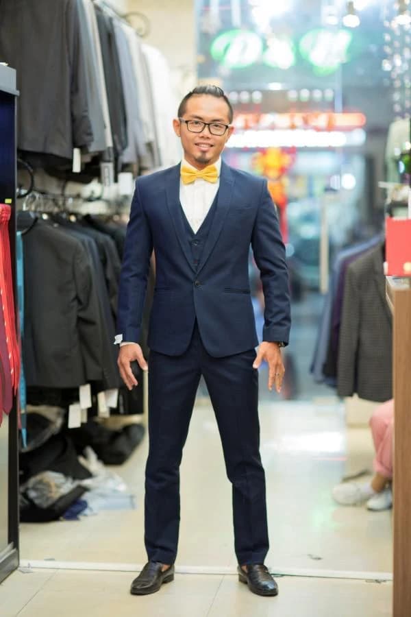 Navy Ba Mảnh Nơ Vàng