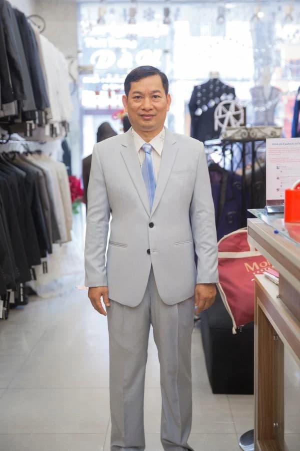 Vest Xám Bạc Thanh Lịch