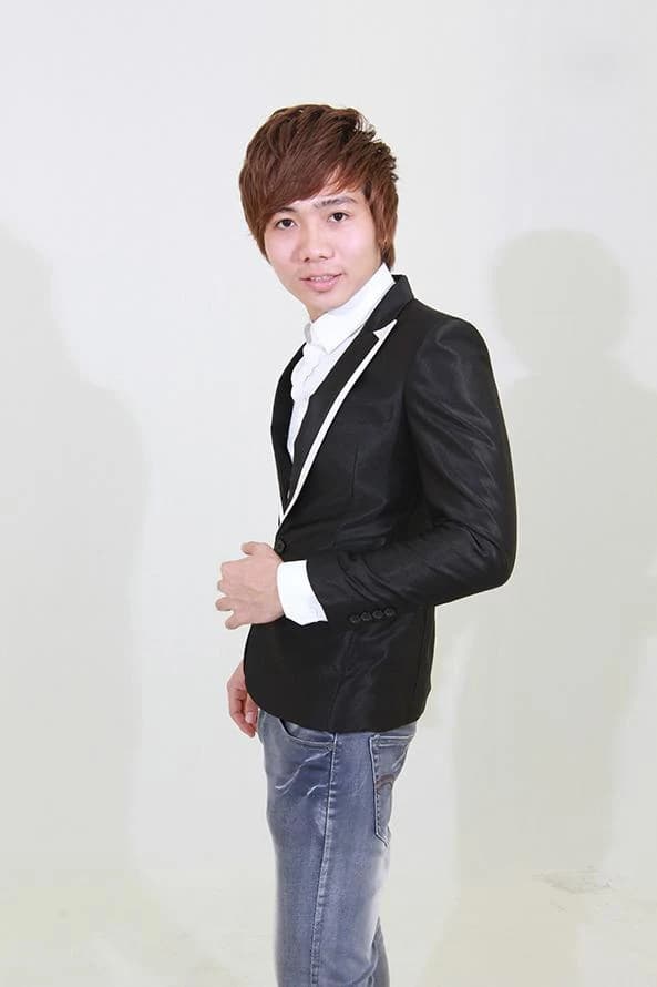 Blazer Viền Bạch Kim