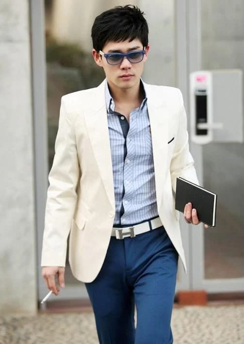 Blazer Trắng Ngà Thanh Lịch