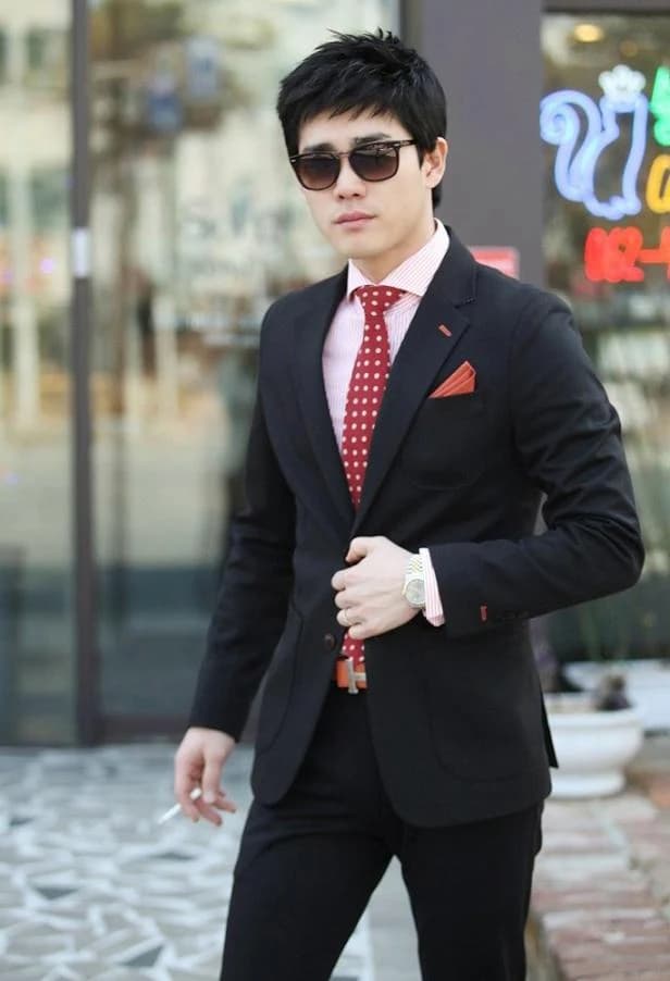 Vest Đen Cà Vạt Chấm Bi