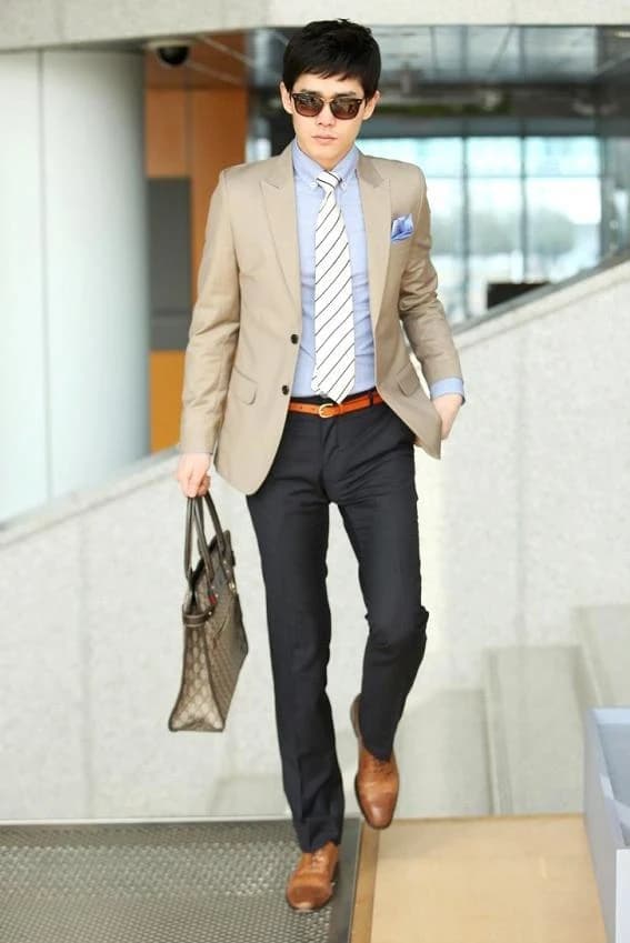 Blazer Be Phối Quần Navy