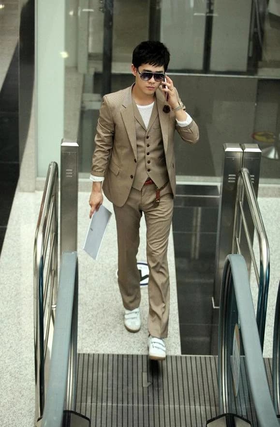 Vest Ba Mảnh Nâu Cát