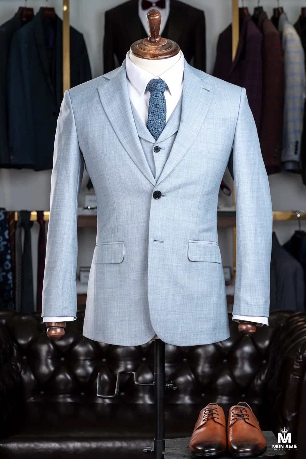 Suit Ba Mảnh Xanh Băng Nhạt Vân Sợi Ve Bẻ