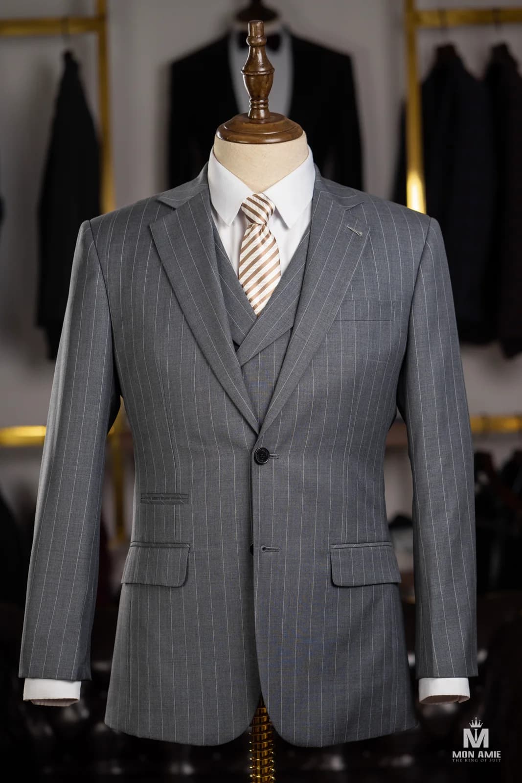 Suit Ba Mảnh Xám Sọc Phấn Gilê Hai Hàng
