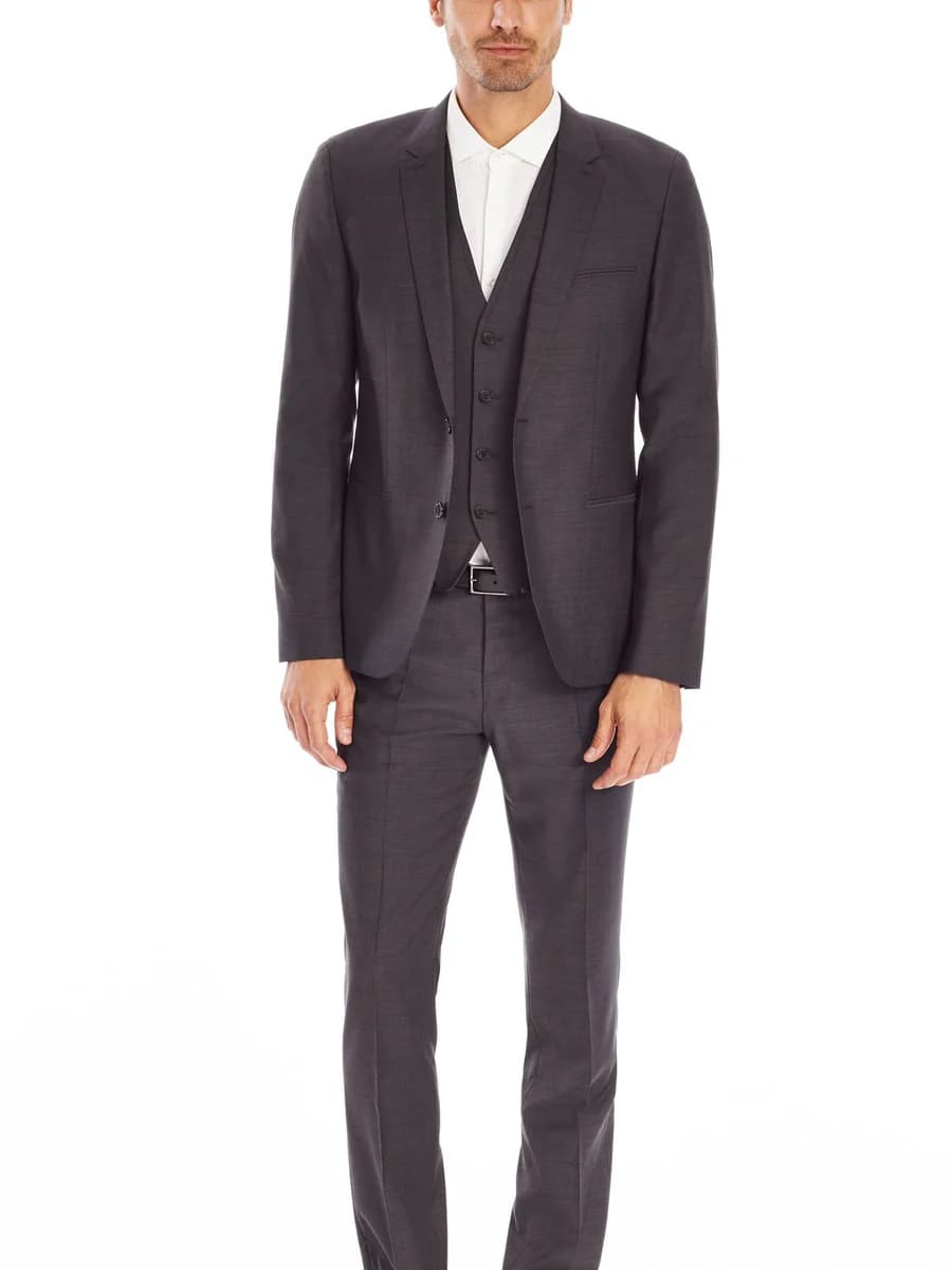 Suit Xám Than Ba Mảnh Gile Năm Nút