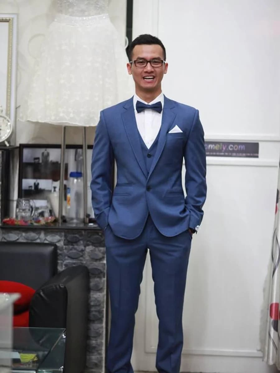 Xanh Thép Ba Mảnh Nơ