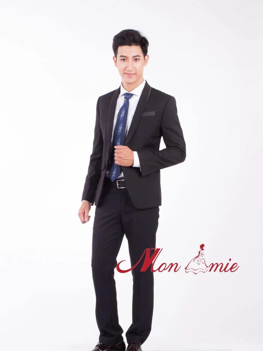 Vest Đen Khăn Túi Quý Ông