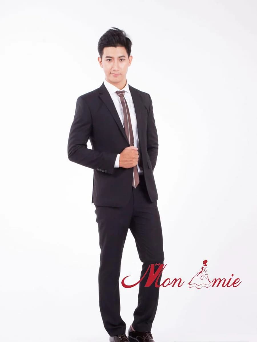 Vest Đen Ve Xuôi Tinh Giản