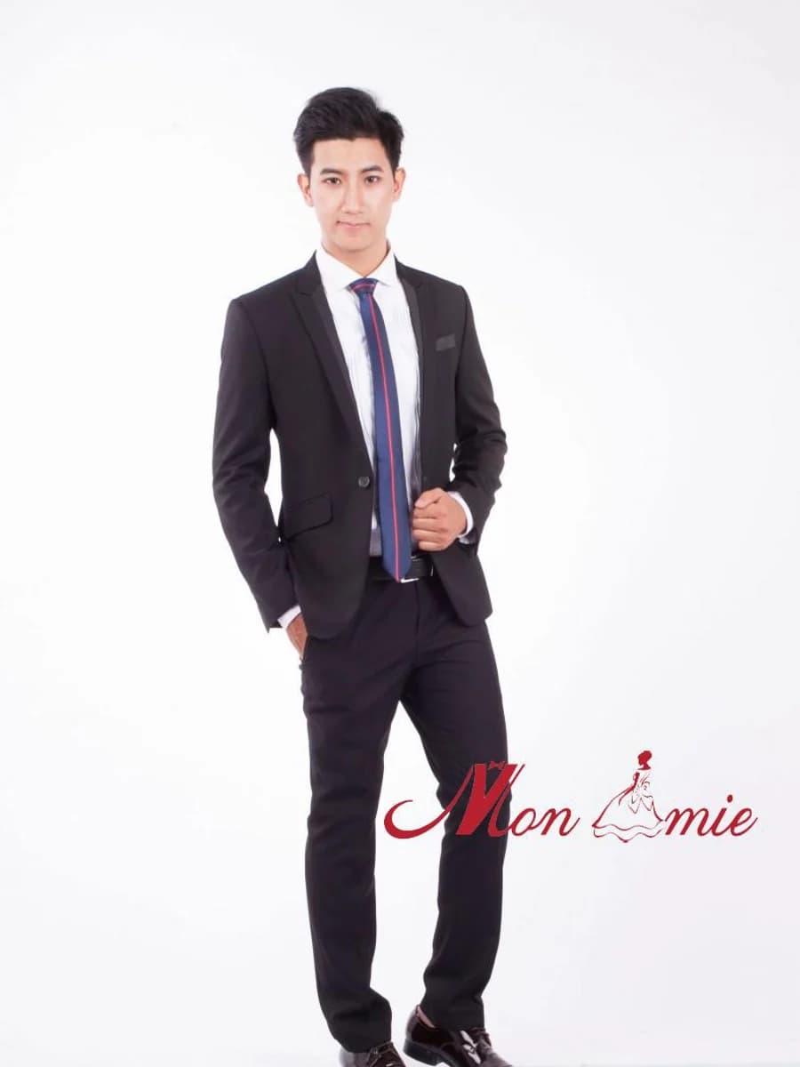Vest Đen Navy Viền Chỉ Đỏ