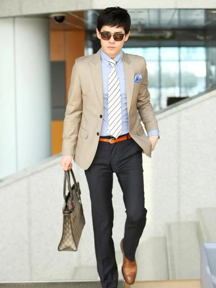Blazer Be Phối Quần Navy