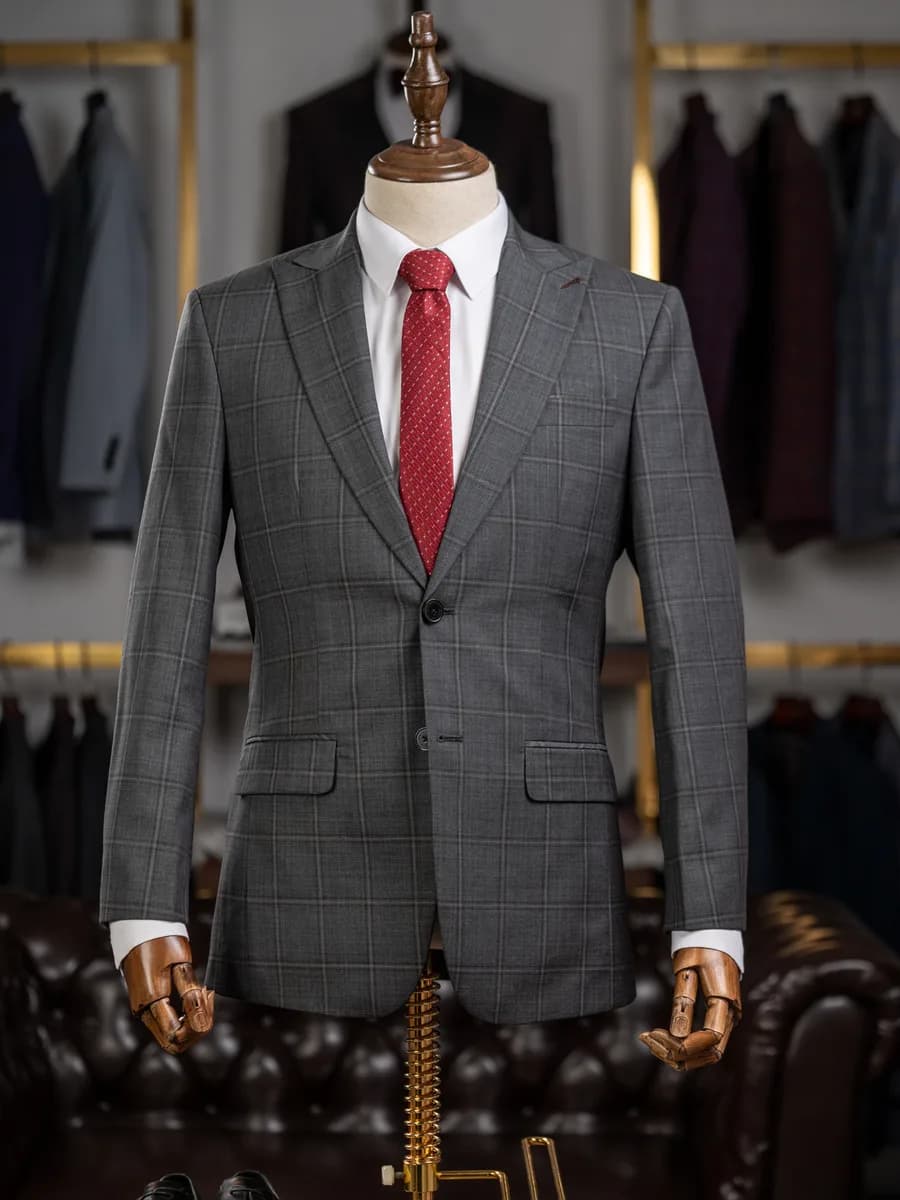 Suit Hai Nút Xám Khói Kẻ Ô Vạch Nâu Đỏ Ve Nhọn