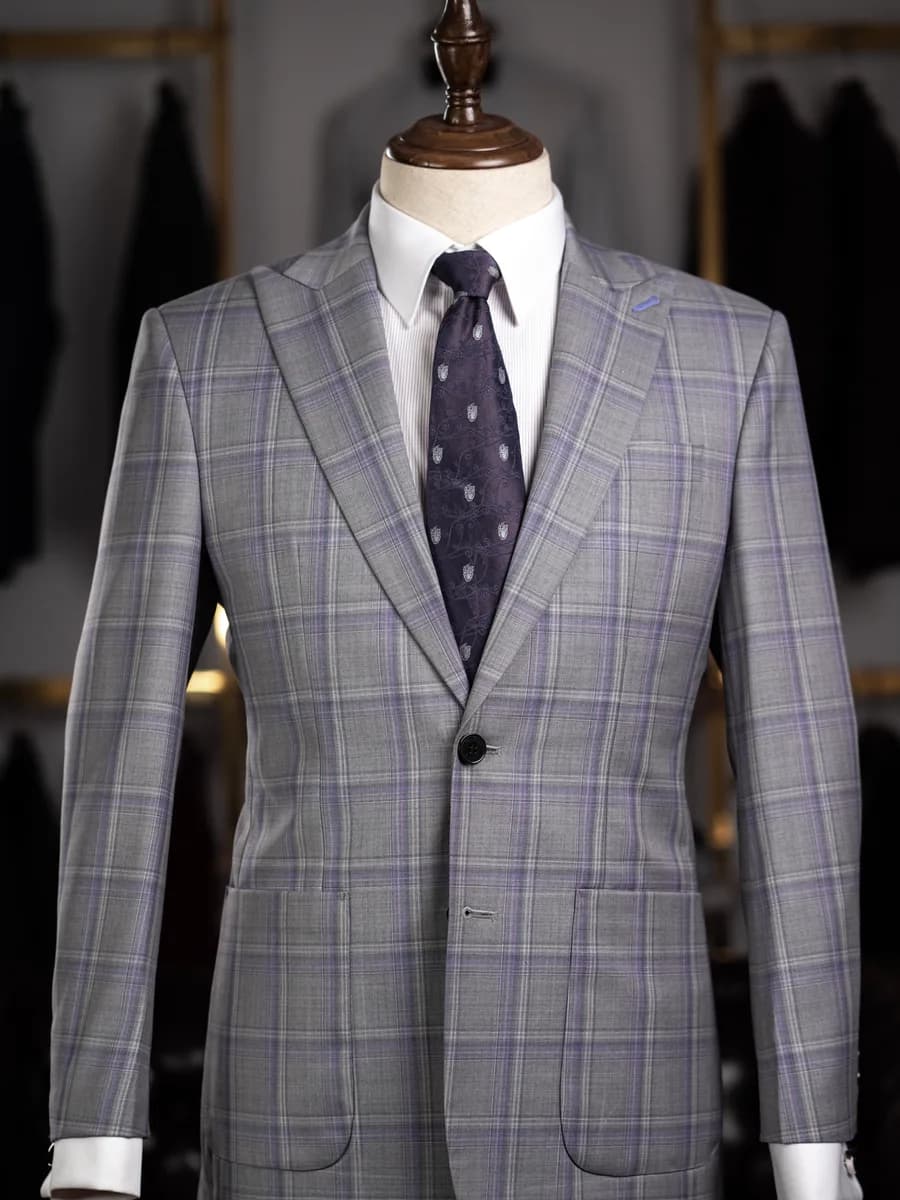 Suit Xám Nhạt Kẻ Ô Tím Oải Hương Ve Nhọn
