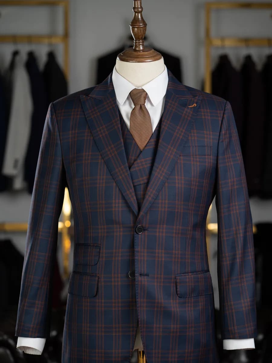 Suit Ba Mảnh Xanh Navy Kẻ Ô Cam Đồng Ve Nhọn
