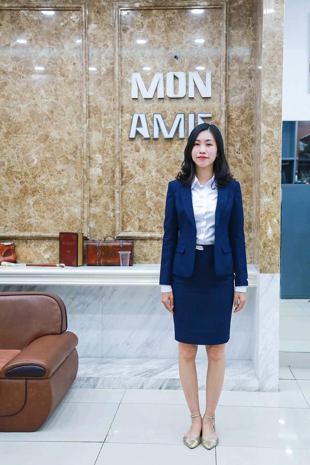 Bộ Vest Navy Chân Váy Bút Chì