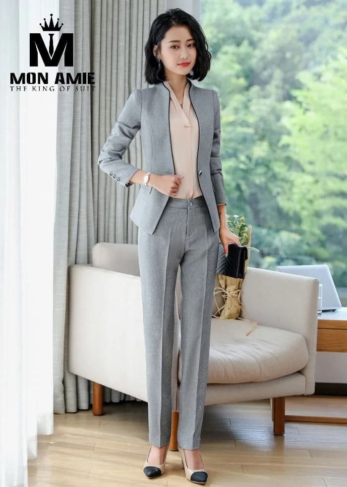 Suit Nữ Xám Ghi Cổ Tim Viền Đen Quần Ống Đứng