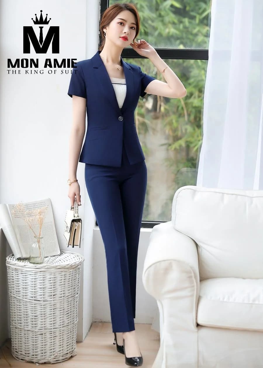 Suit Nữ Xanh Navy Tay Ngắn Một Nút Quần Ống Đứng